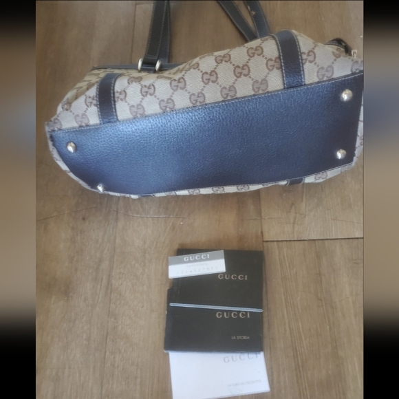 Gucci Medium GG Monogram Canvas Abbey Tote Bag. - Picture 9 of 12